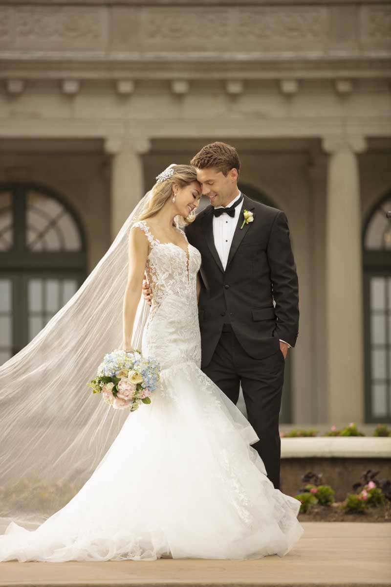 hochzeitsrausch Brautmoden - Stella York Brautkleid 7074 mit Spitzen und Tüll, romantisch und elegant