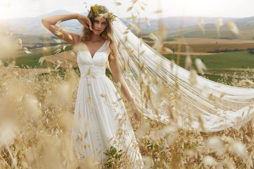 Gelebte Traditionen: Schicke Blumenmädchen für eine unvergessliche Hochzeit