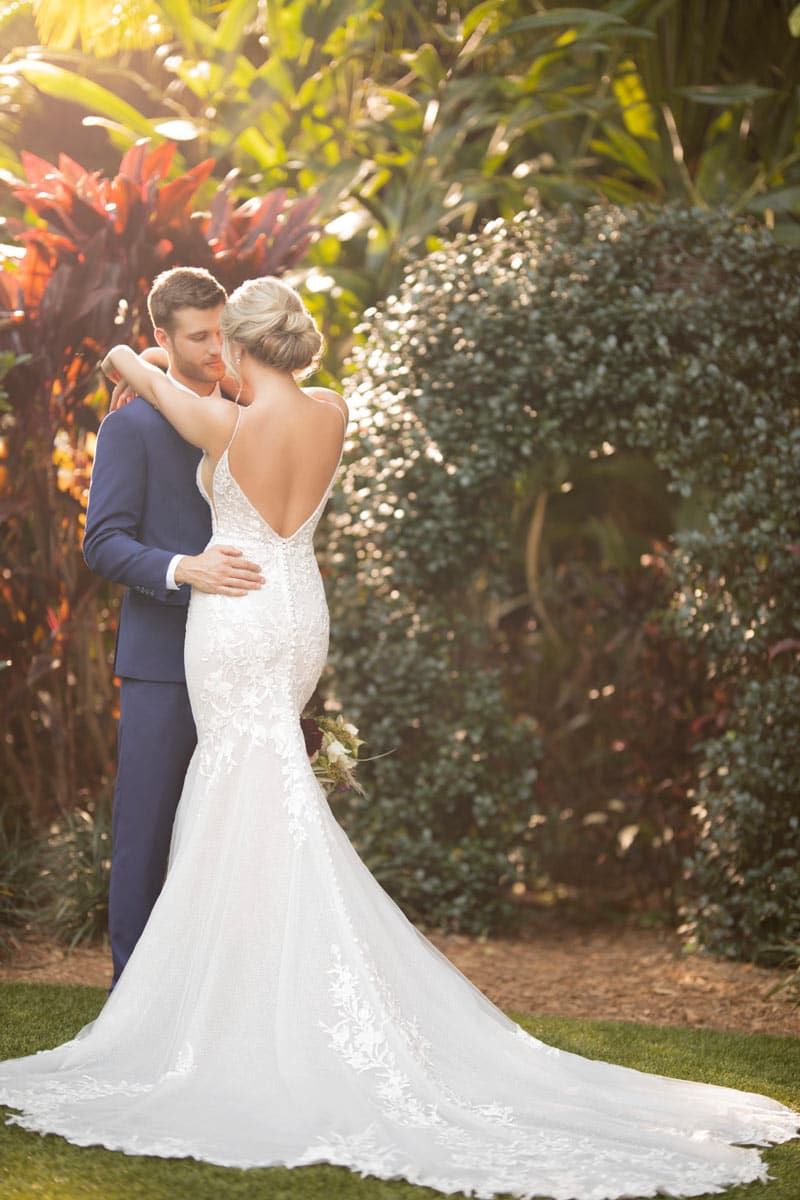 Mermaid Brautkleid Essense of Australia D3066