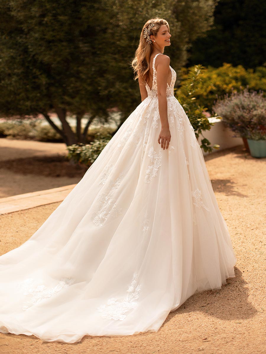 Moonlight Bridal J6778