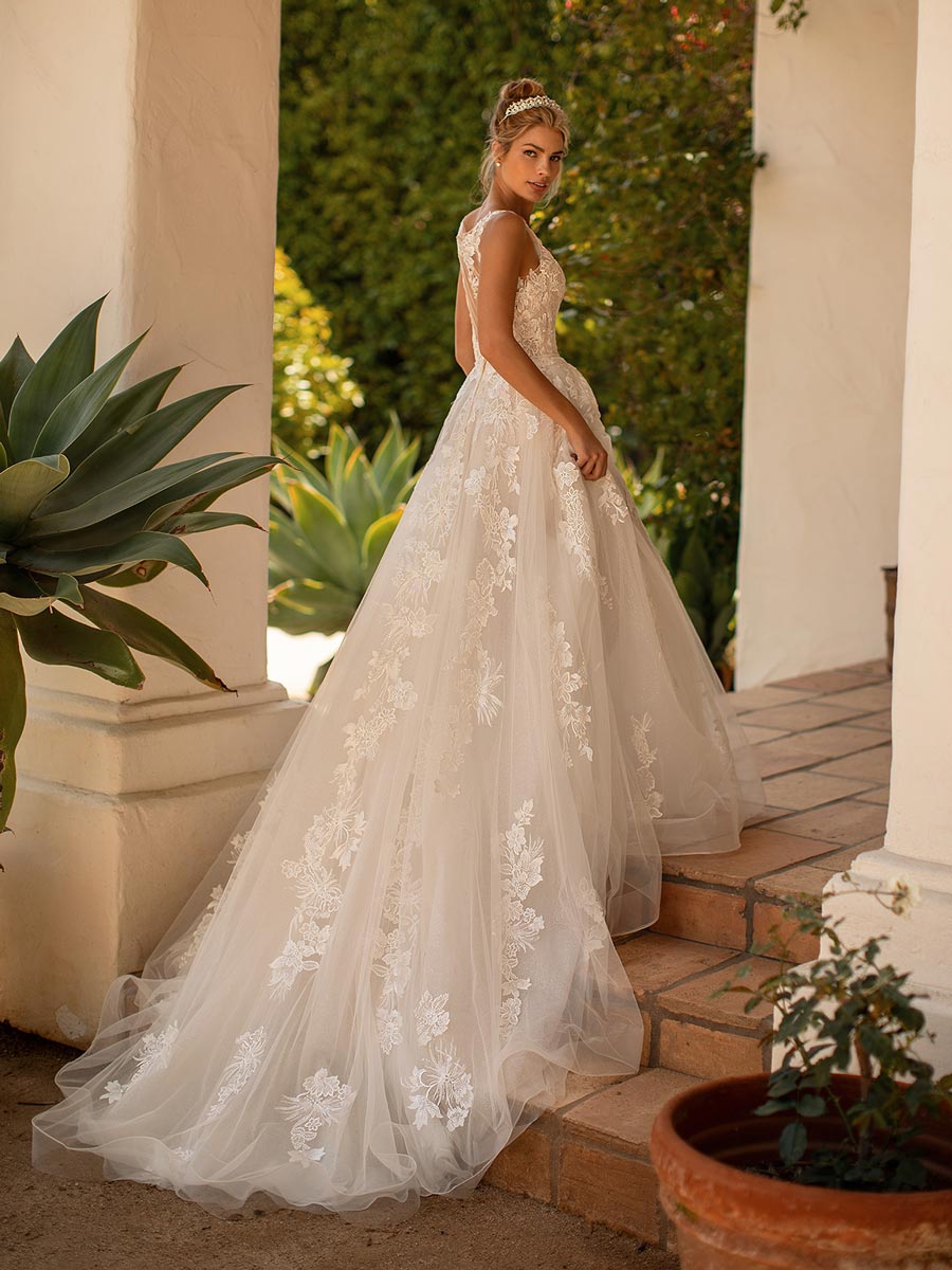 Moonlight Bridal J6779-