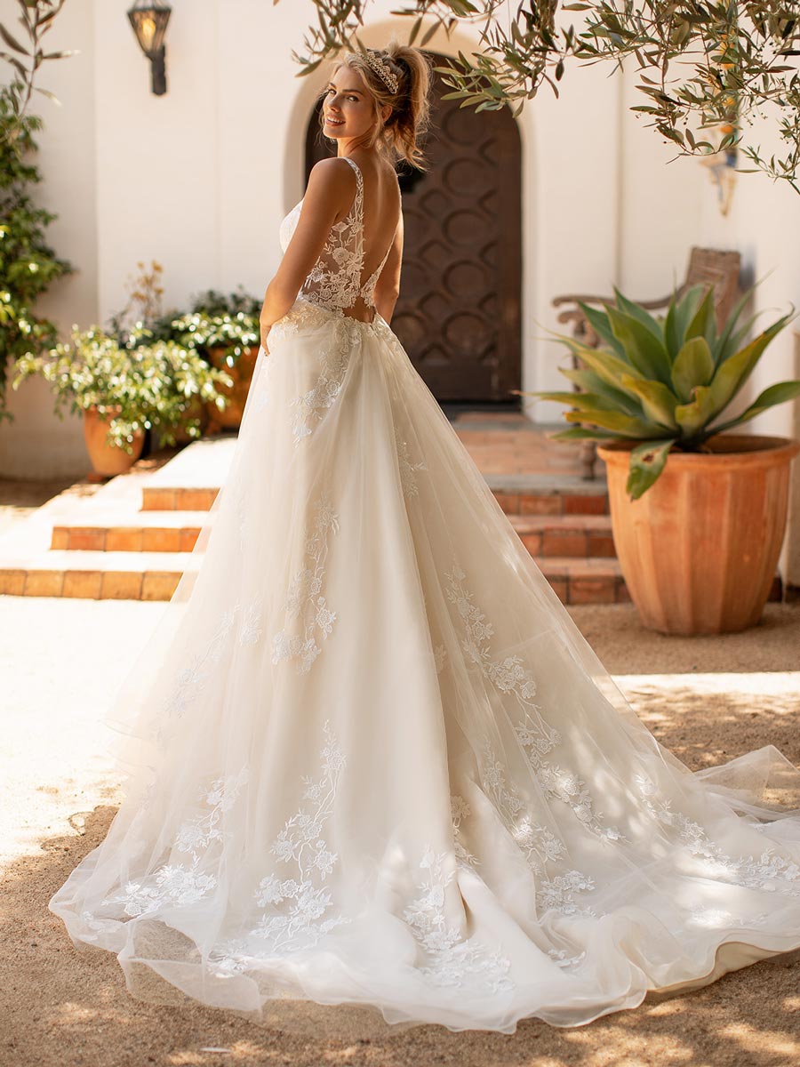 Moonlight Bridal J6781