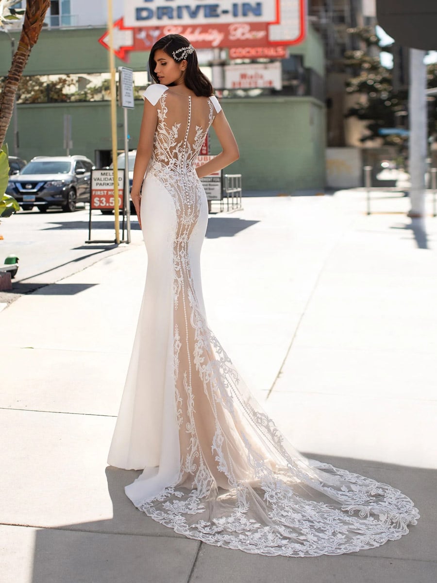 Pronovias Peters