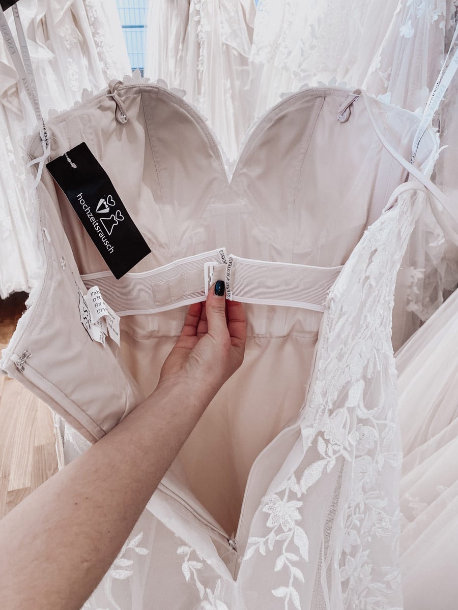Traegerloses Brautkleid