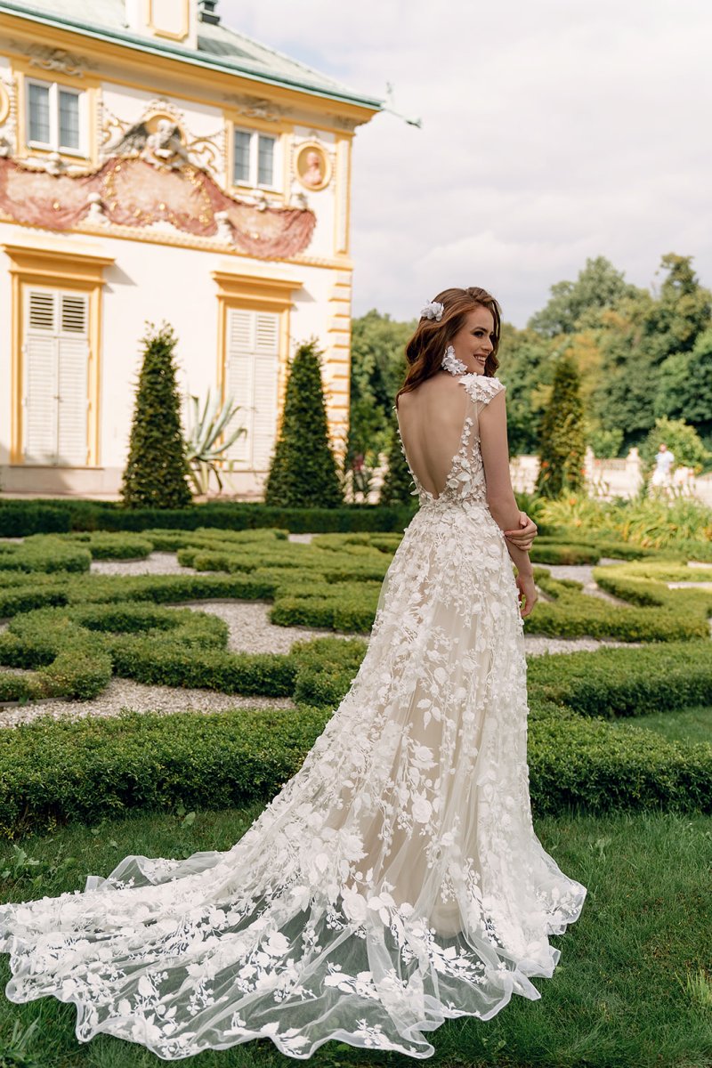 Dama Couture Azalea