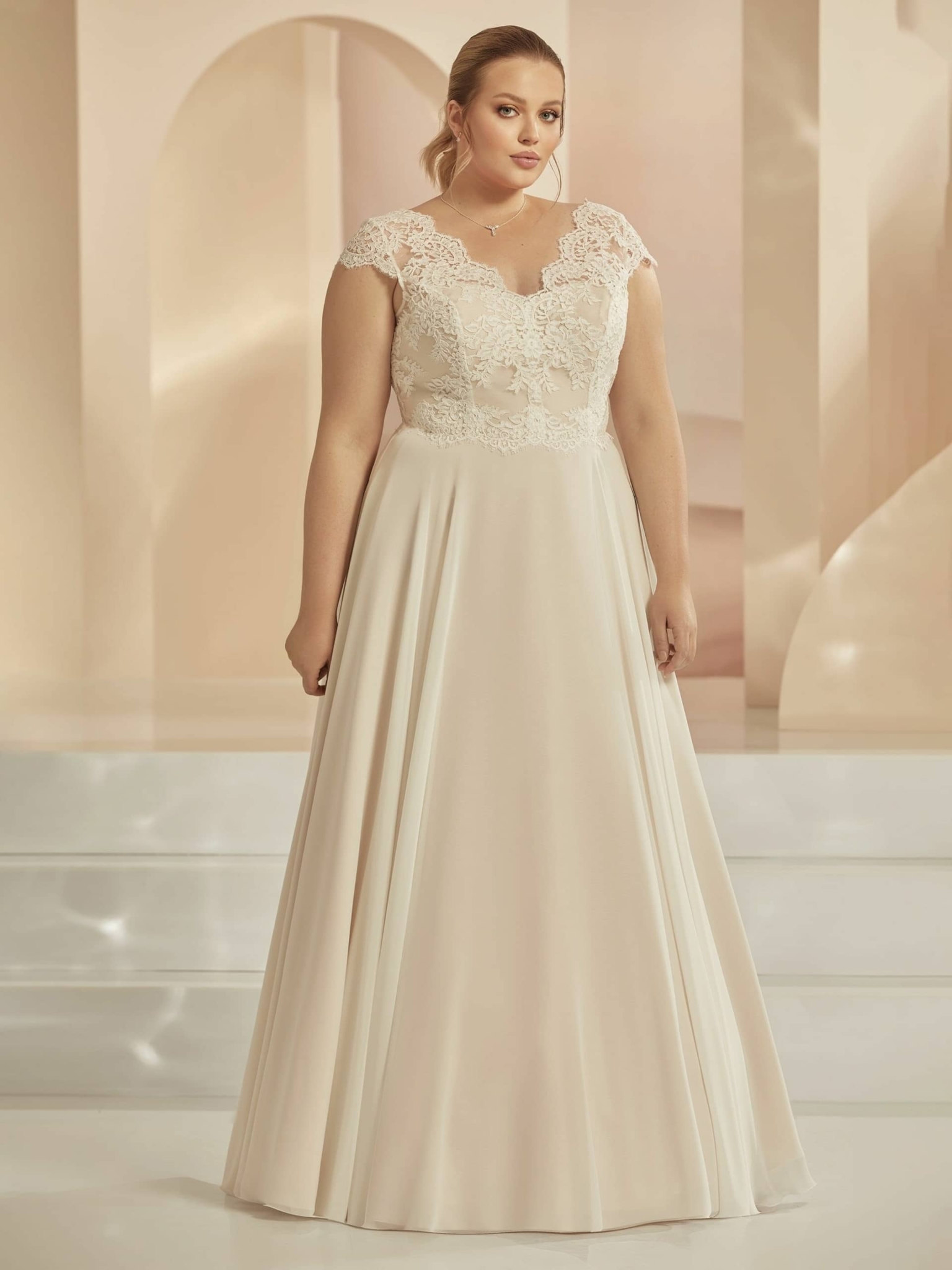 Bianco Evento Sabia Hochzeitskleid