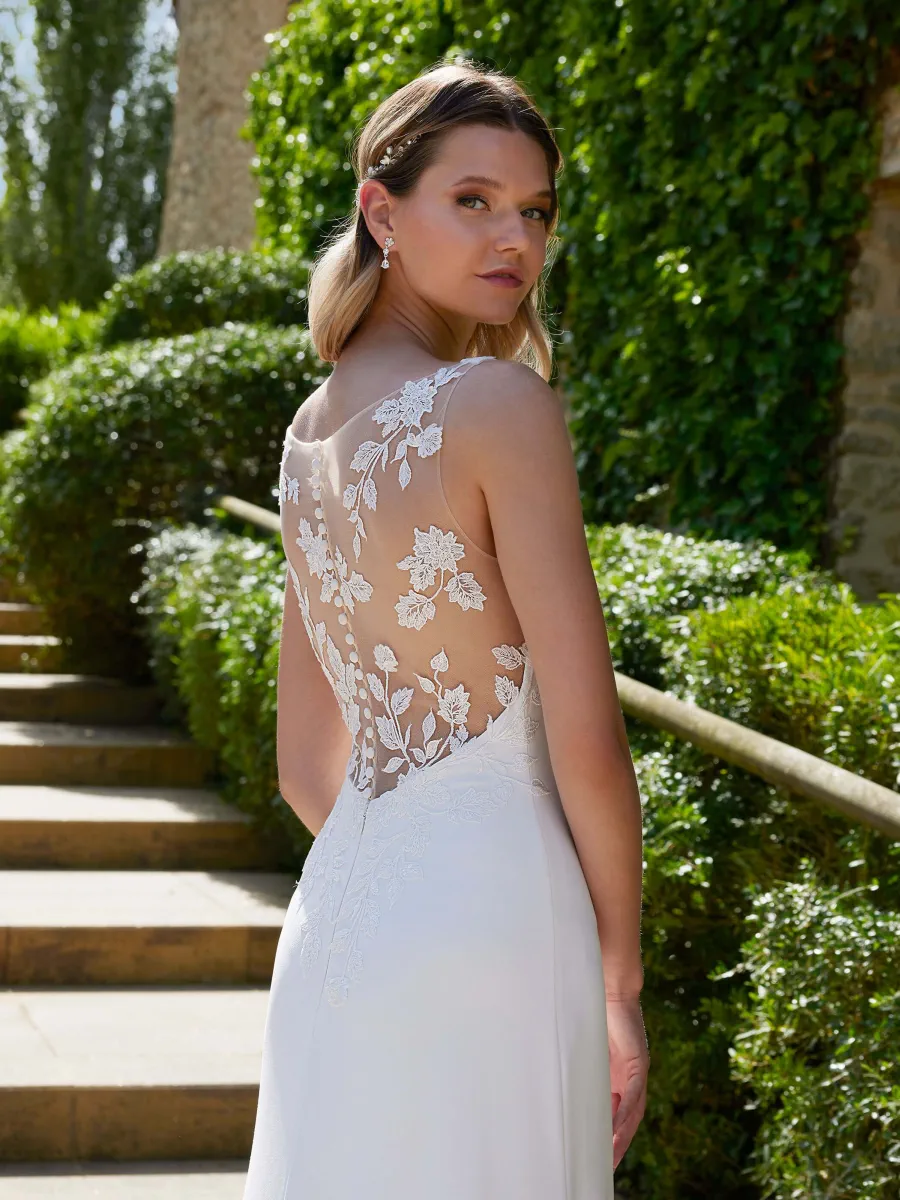 Bianco Evento Ruby