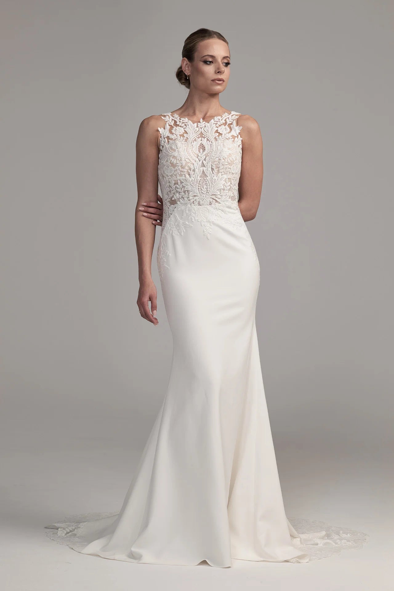 Bridonista BG24-15 Hochzeitskleid