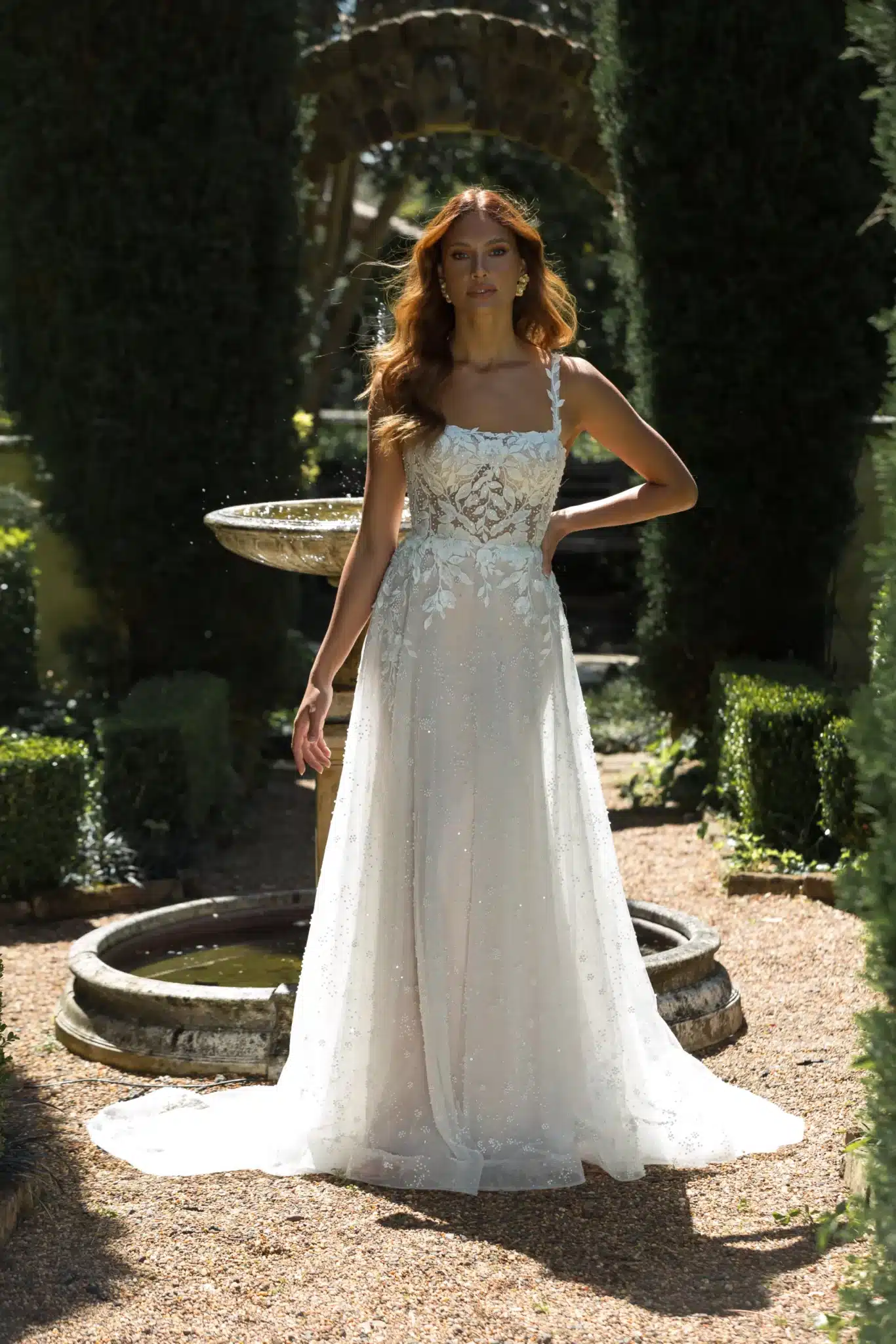 Madi Lane Perle Brautkleid