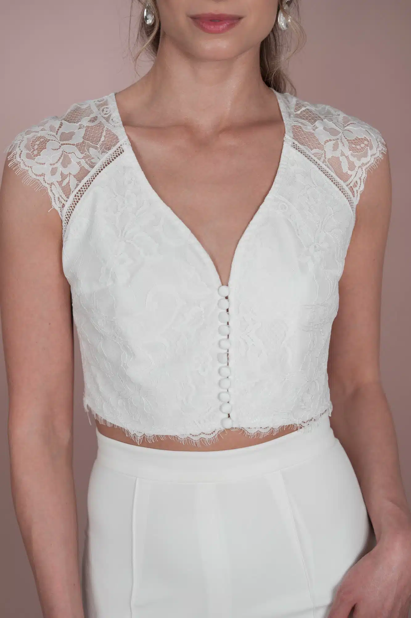 R2L25-T01 Top