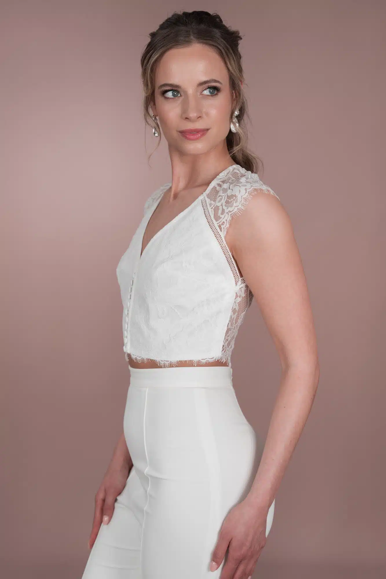 R2L25-T01 Top