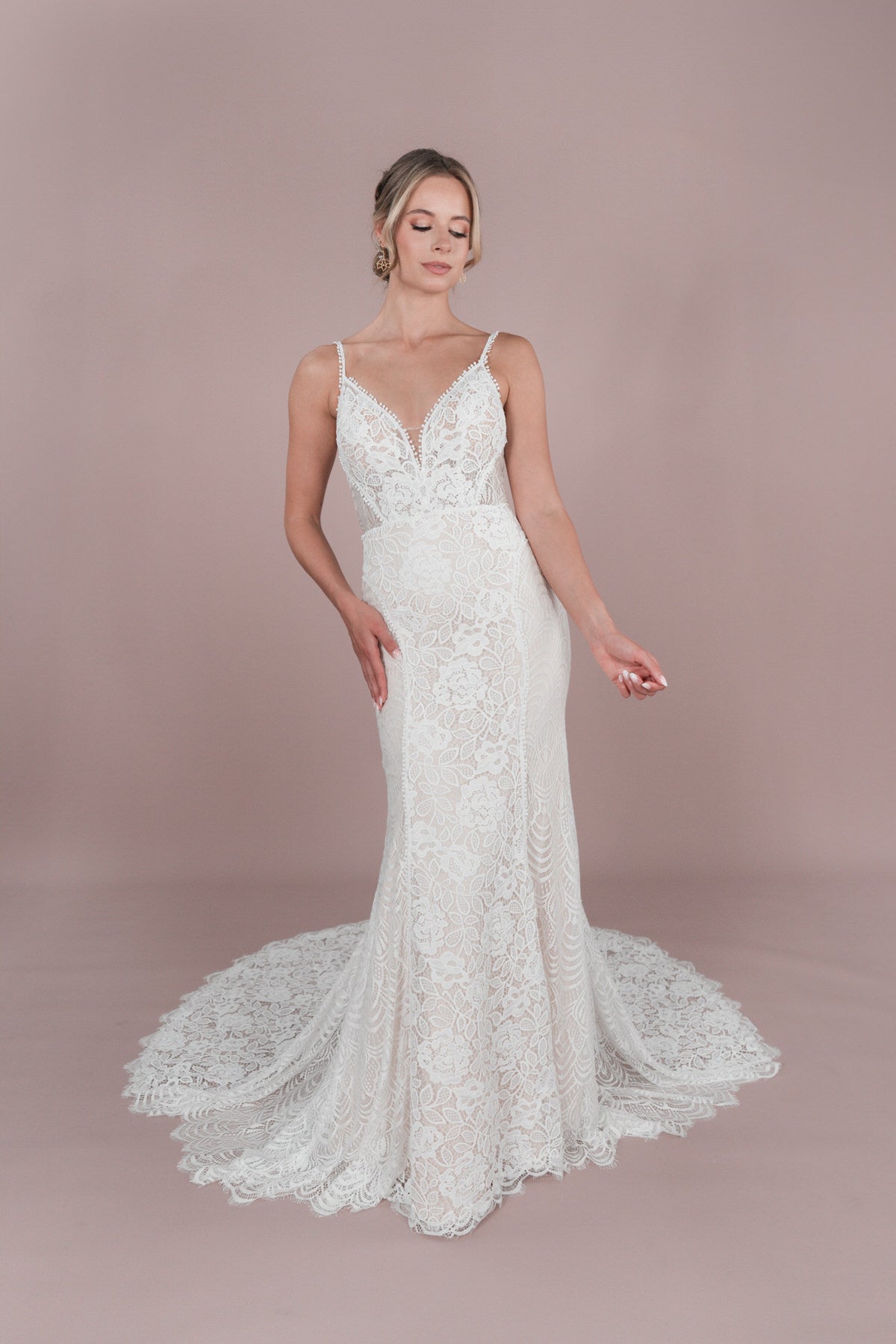 Bridonista R2L25-C-F04 Hochzeitskleid