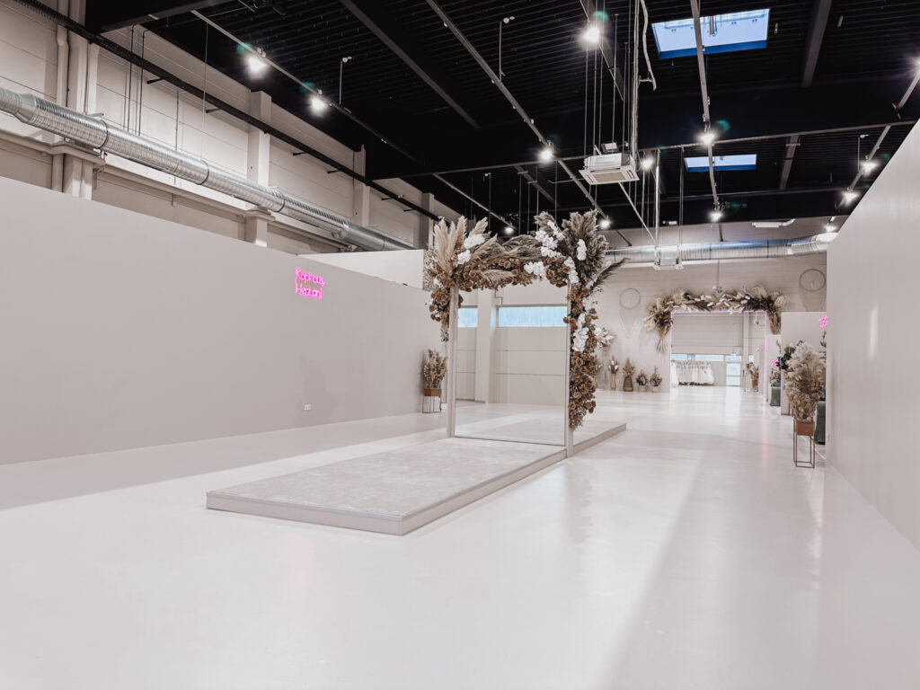 hochzeitsrausch Brautmoden München ANprobezimmer VIP-Catwalk-Termin