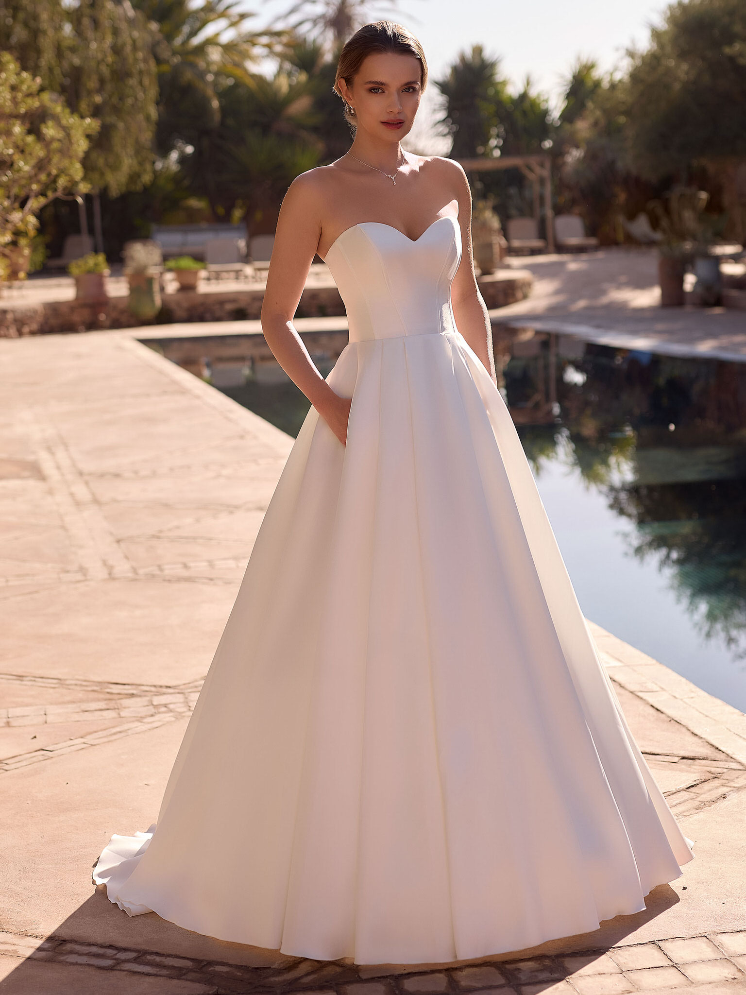 Bianco Evento Daria Hochzeitskleid