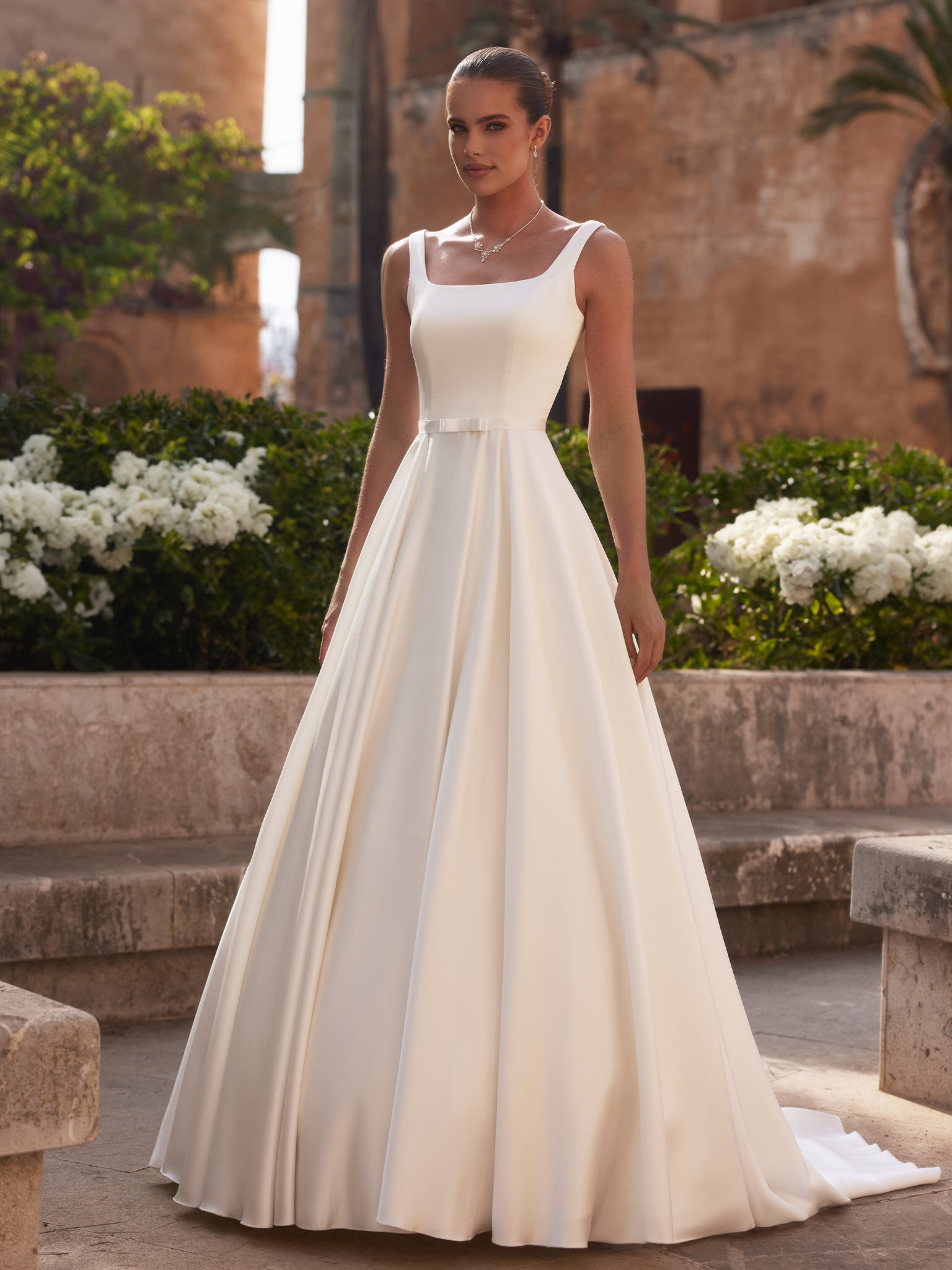 Bianco Evento Levente Hochzeitskleid