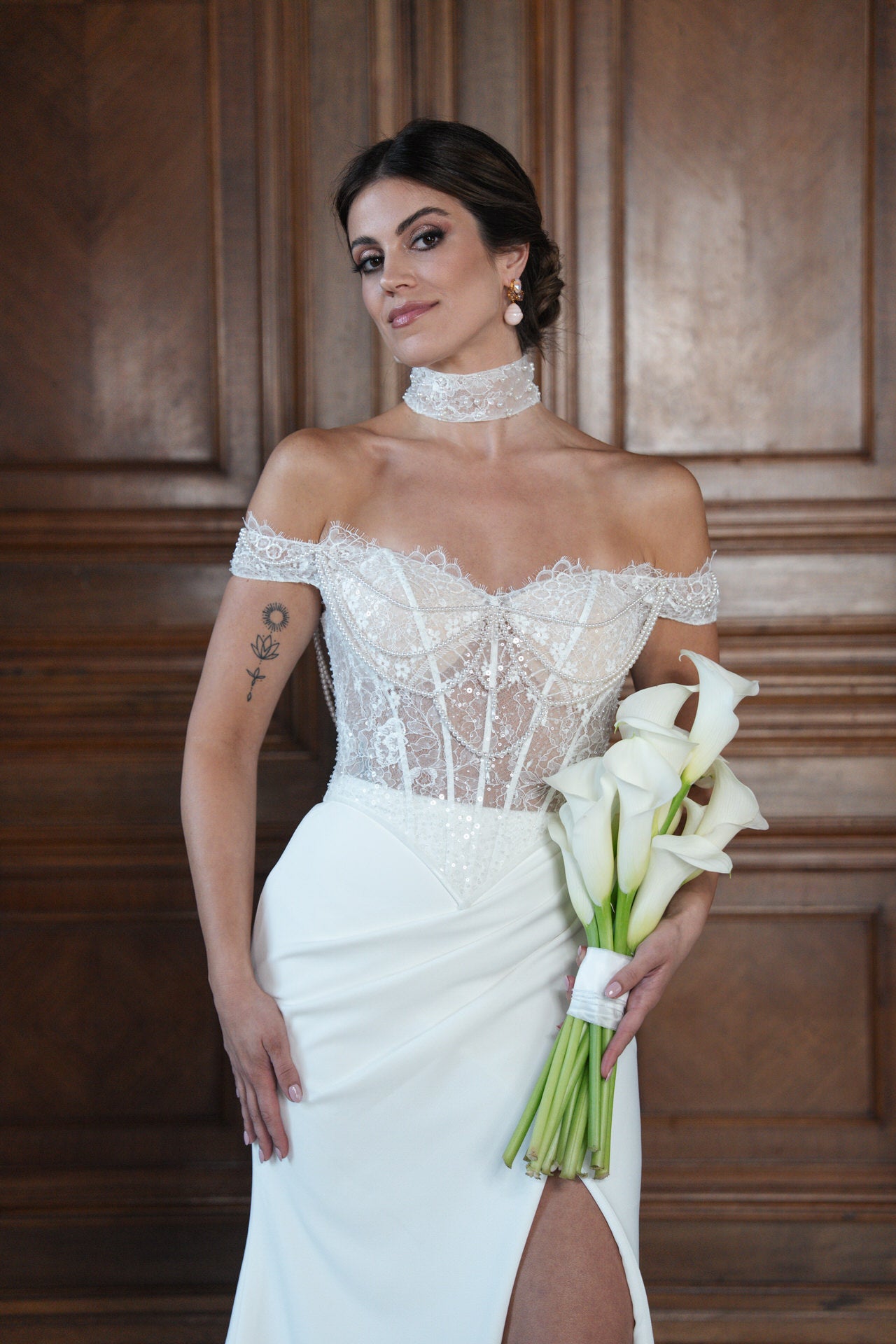 hochzeitsrausch Brautmoden - Elegantes Brautkleid mit Spitzenoberteil und Herzausschnitt, ideal für eine magische Hochzeit