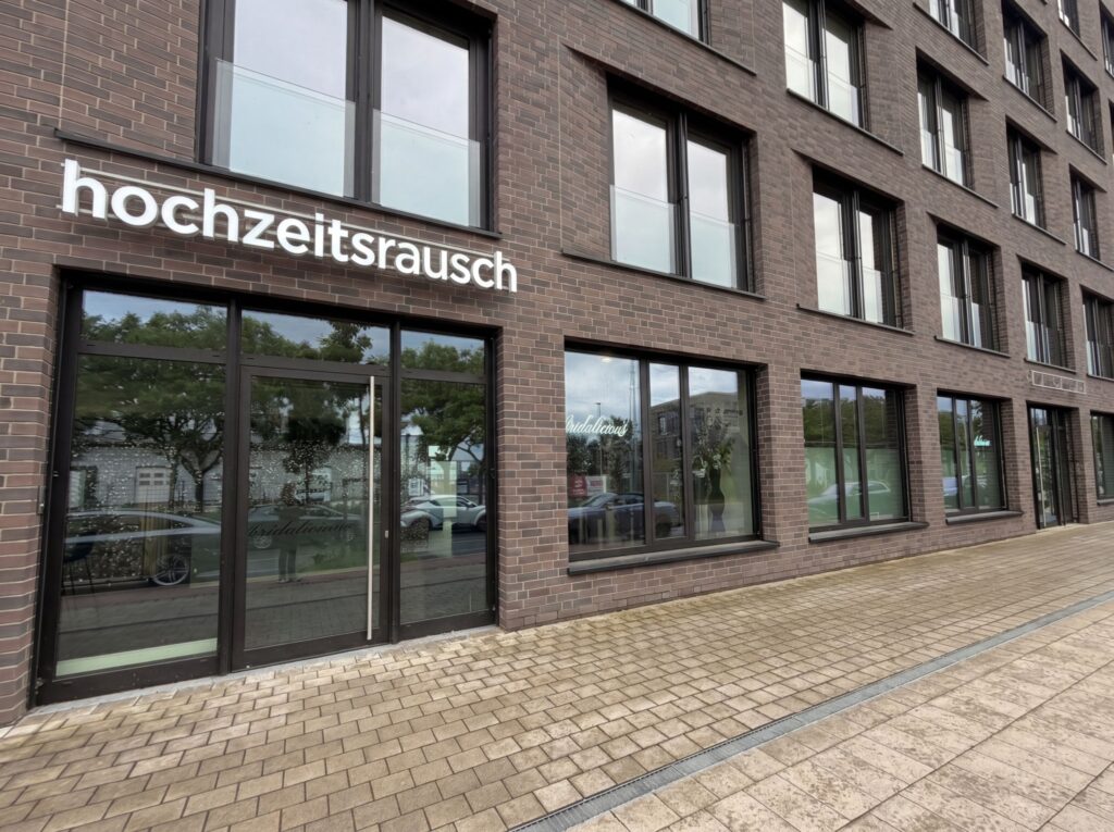 hochzeitsrausch Brautmoden Bremen Fassade